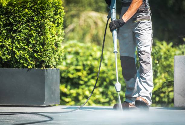 Best Spring Cleaning  in East Milton, FL